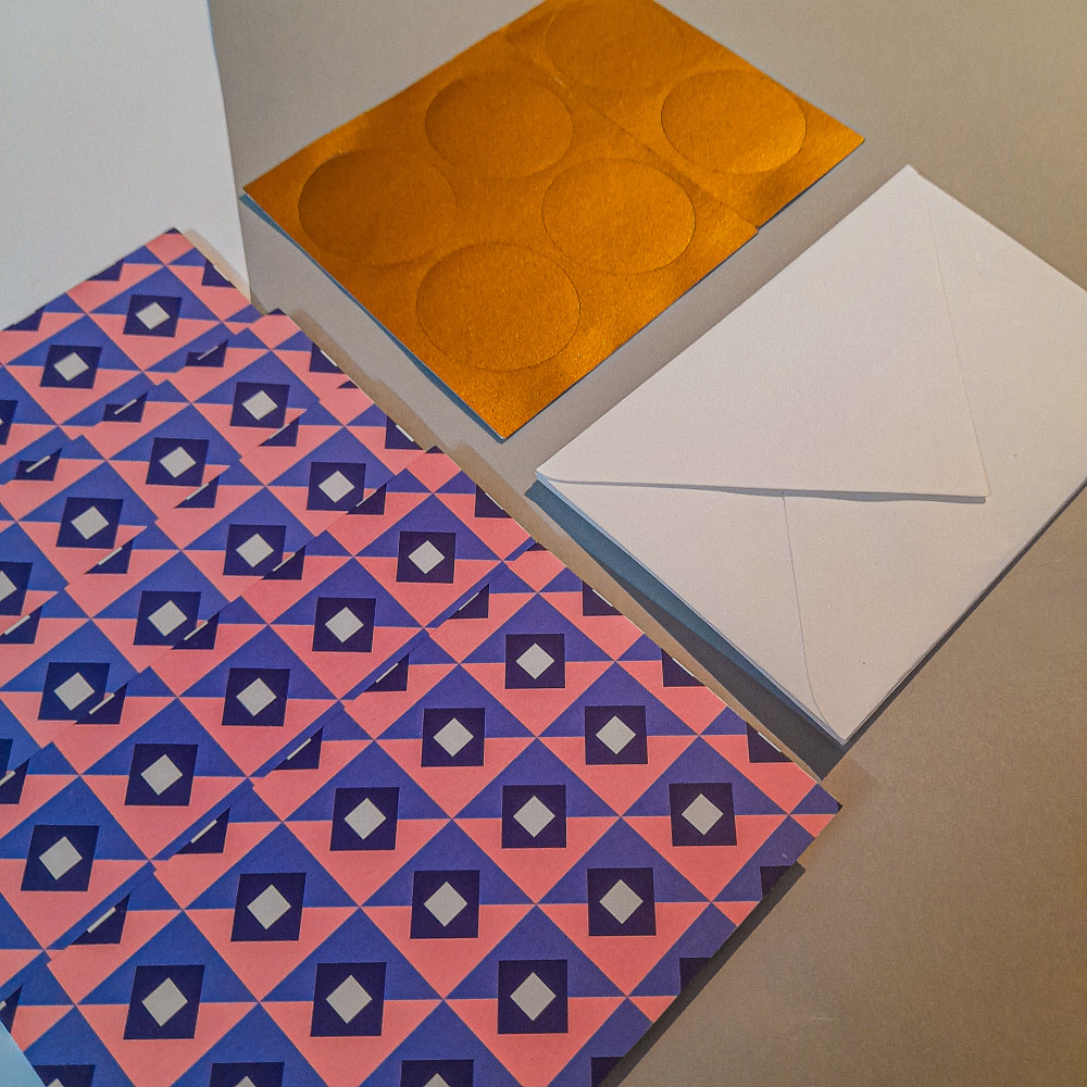 NOTECARDS WITH ENVELOPES- CUBES & SQUARES